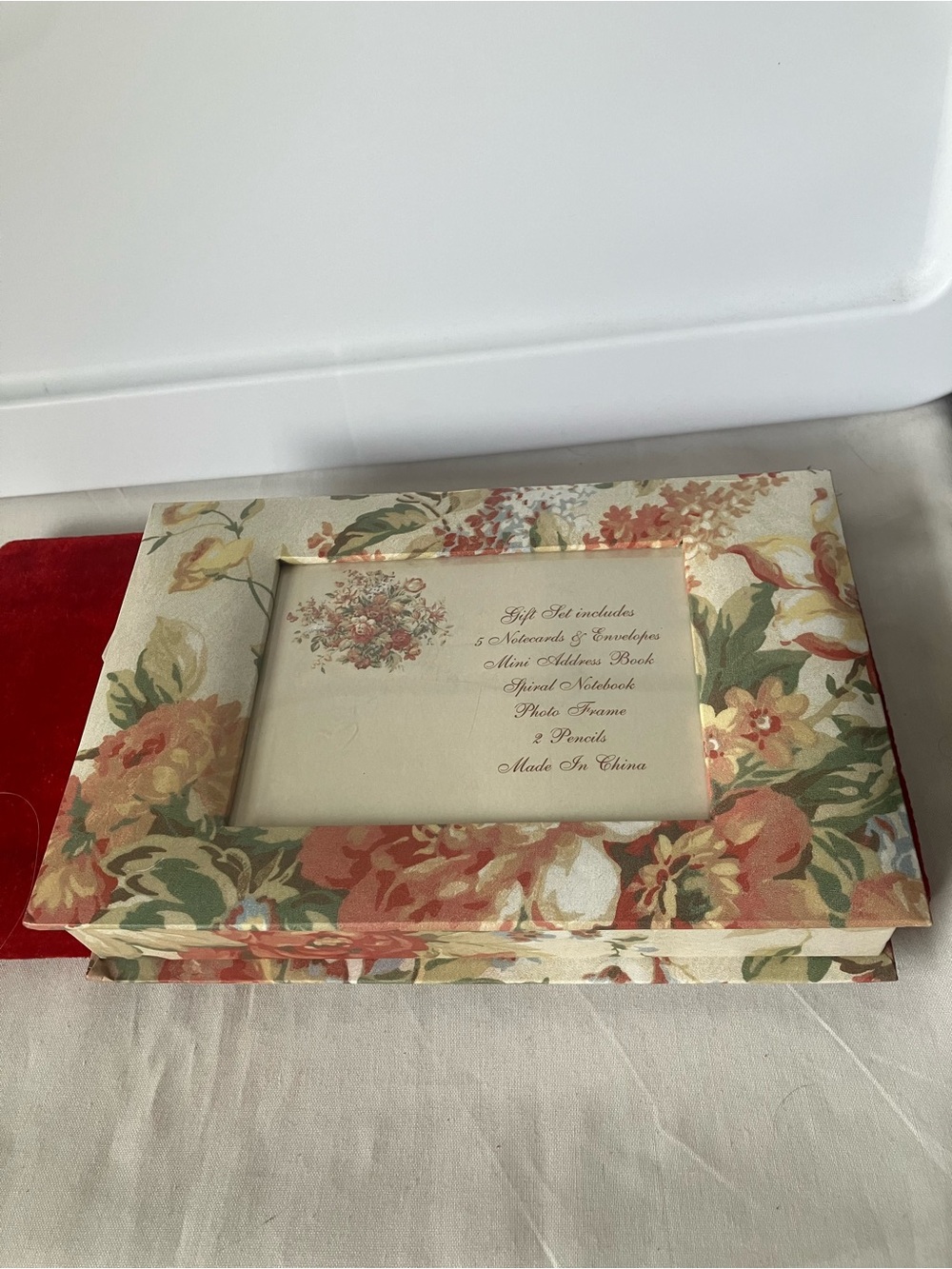 The Raymond Waites Collection "Once Upon A  Rose"  Stationary Set In Box NEW.